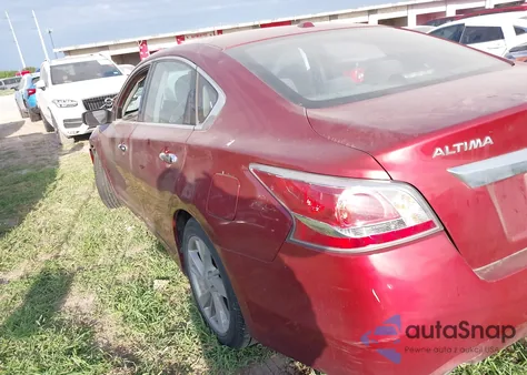 2015 Nissan Altima 2.5 Sv z USA, uszkodzony, nr VIN 1N4AL3AP5FC585471